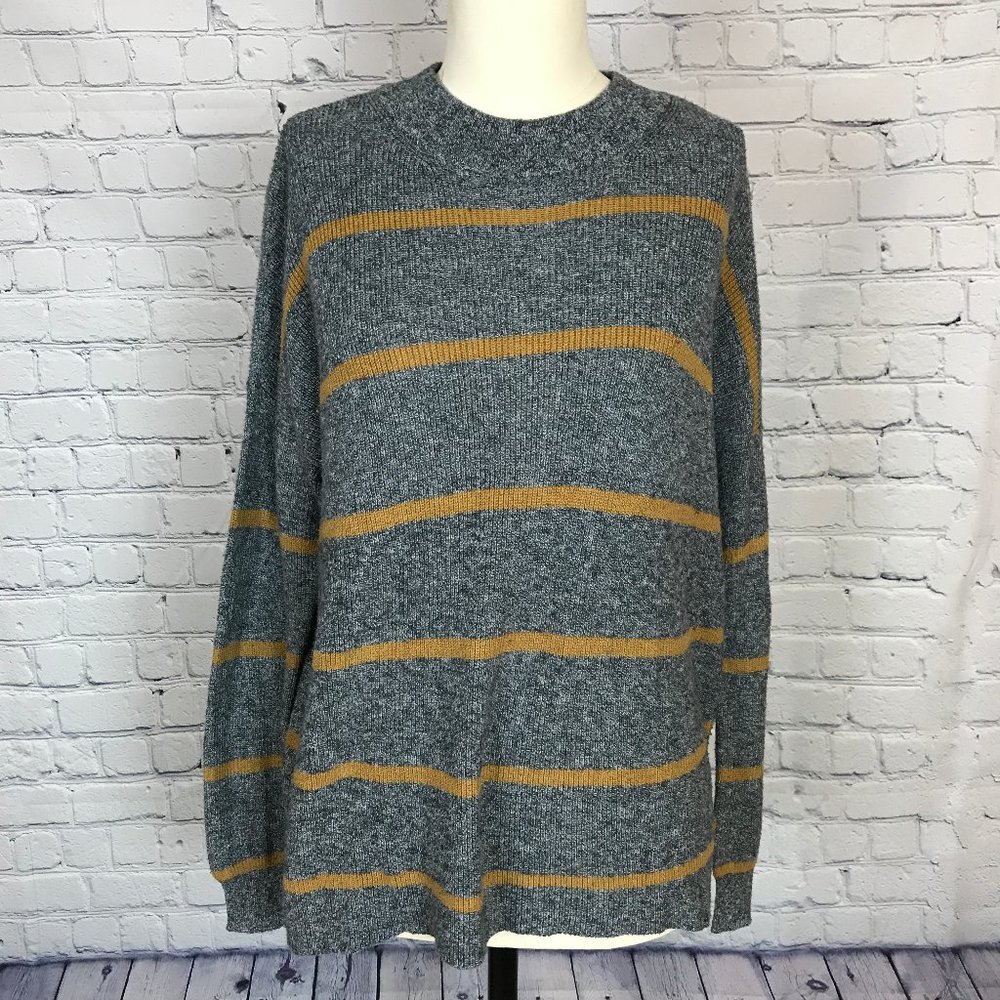 American Eagle Gray Gold Striped Jegging Fit Top